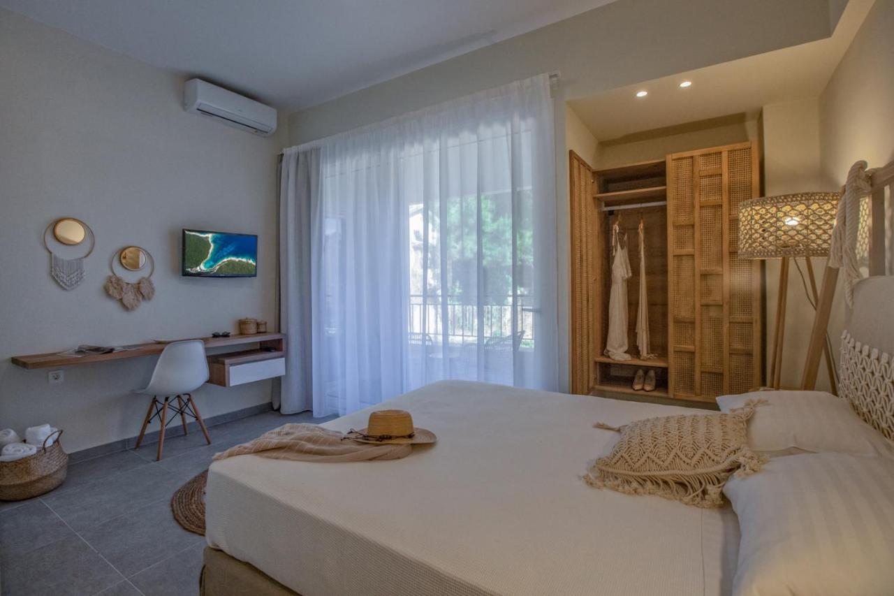 Anemelia Luxury Apartments อาร์กอสโตลี ภายนอก รูปภาพ