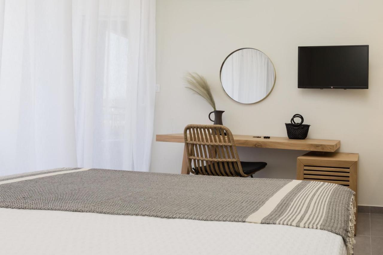 Anemelia Luxury Apartments อาร์กอสโตลี ภายนอก รูปภาพ